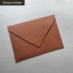 Envelope Aurora em Papel Artesanal Bumba Telha